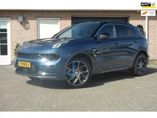 Lynk & Co 01 1.5 lichte zijschade