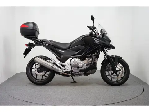 Honda NC 700 XA GERESERVEERD RS (bj 2012)