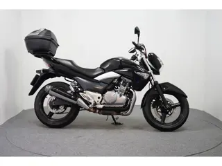 Suzuki GW 250 (bj 2015)