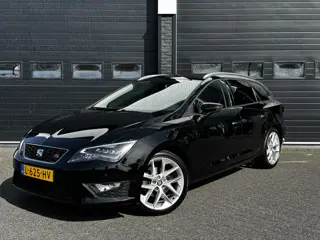 SEAT Leon ST 1.4 EcoTSI 150PK FR | Climate | PDC | Alcantara | Stoelverw. | €8.499,-