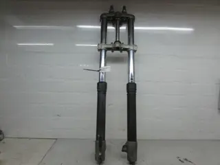 VOORPOTEN COMPLEET Cagiva G 600 W 1999 - 2000