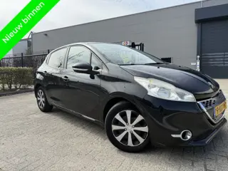 Peugeot 208 1.4 e-HDi Blue Automaat|Navigatie|Sensoren|Cruise|airco