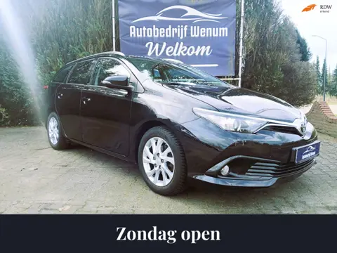 Toyota Auris Touring Sports 1.2T Aspiration Afneembare trekh, Lane assist, LM velgen, cruisecontrol,