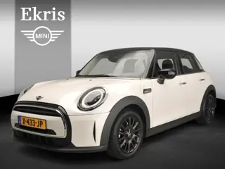 Mini 5-deurs Cooper Automaat / Driving assist / LED / Cruise / Climate / PDC / Navigatie / Alu wiele
