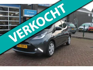 Toyota Aygo 1.0 VVT-i x-play zeer nette auto