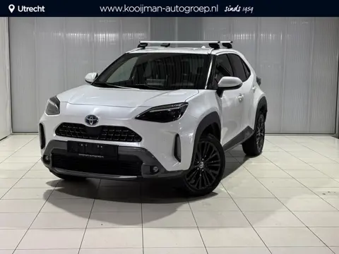 Toyota Yaris Cross 1.5 Hybrid Adventure | Parkeersensoren voor en achter | Stoelverwarming | BLIS | 