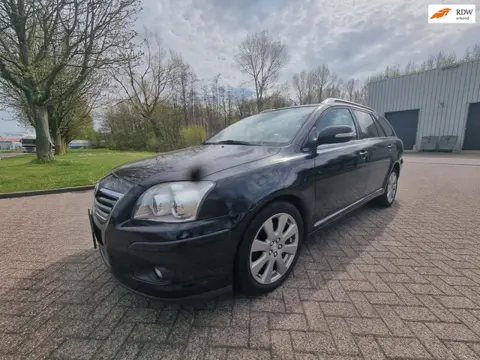Toyota Avensis Wagon 2.0 VVTi Luna Business LEDER STOELVERWARMING CLIMA NAVI CRUISE