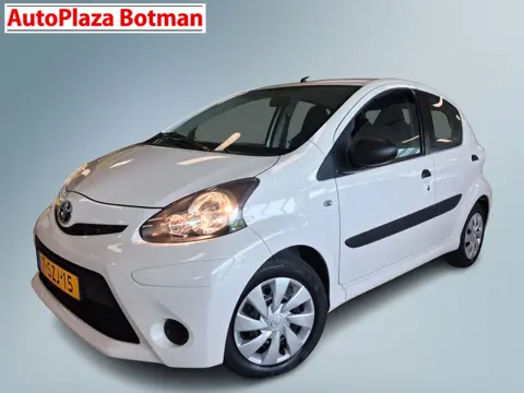 Toyota Aygo 1.0 VVT-i Now | Slechts 11.000KM | Airco | PDC