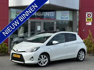 Toyota Yaris 1.5 Full Hybrid Dynamic (bj 2013, automaat)