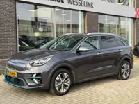 Kia e-Niro ExecutiveLine 64 kWh | SOH 100% | 3 Fase lader | Lederen bekleding |