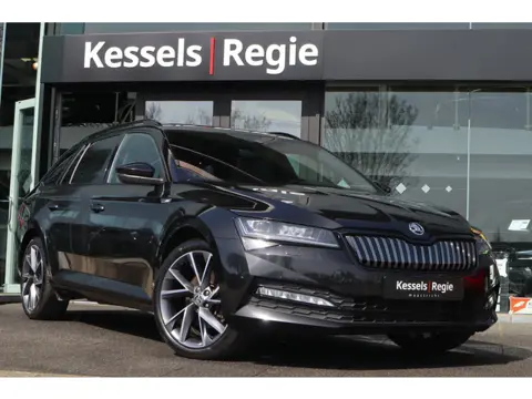 Škoda Superb Combi 1.4 TSI iV Sportline Pano Memory Canton 360 ACC Matrix Keyless 19” Bliss