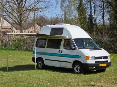 Volkswagen KAMPEERAUTO II B 81 KW AUT U9 BENZINE AUTOMAAT