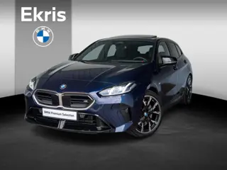 BMW 1 Serie M135 xDrive | Harman-Kardon | Panoramadak | Stoelverwarming | Achteruitrijcamera | 19''
