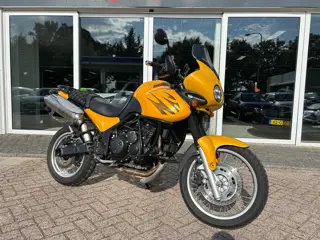 Triumph Tiger 955i//Keurig nette motor! (bj 2001)