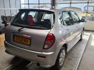 Daihatsu Sirion 1.3-16V VTR Automaat / AIRCO / Stuurbekrachtiging !