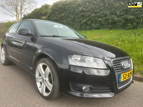 Audi A3 1.9 TDI Attraction Pro Line - Clima - Cruise - Navi - Lichtmetalen velgen