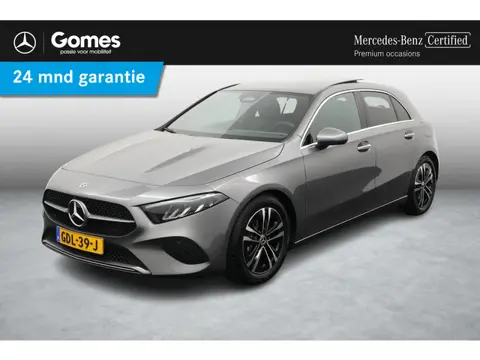 Mercedes-Benz A-klasse 180 Star Edition | Panoramadak | Apple CarPlay | Android Auto | Sfeerverlicht