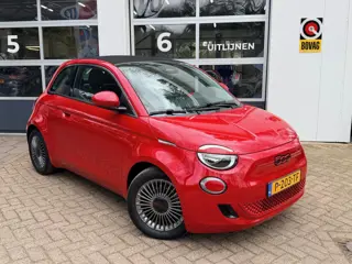 Fiat 500C RED 42 kWh/ Navi/ ECC/ PDC/ Apple Car Play