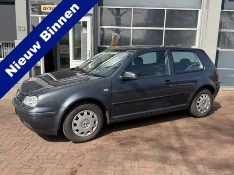 Volkswagen Golf 1.6 Airco,Trekhaak,Cv,Cruise Nu 1499,-