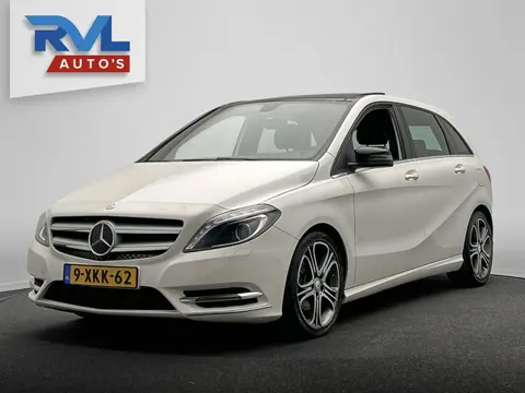Mercedes-Benz B-klasse 180 Ambition Comfort | Automaat | Origineel Nederlands | Trekhaak | Panorama 