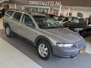Volvo V70 2.4 T AWD Gtr. C.L. Automaat Airco, Cruise Control, Trekhaak, Stuurbekrachtiging