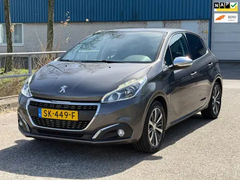 Peugeot 208 1.2 PureTech Allure Automaat! Navi! Camera! 98.600 NAP!