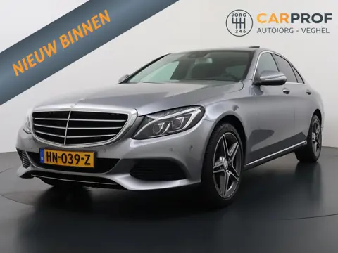 Mercedes-Benz C-klasse 180 Camera | Schuifdak | Automaat | AMG Velgen