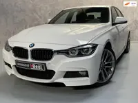 BMW 3-serie 330e Centennial High Executive /M-Pakket /Leder /Keyless