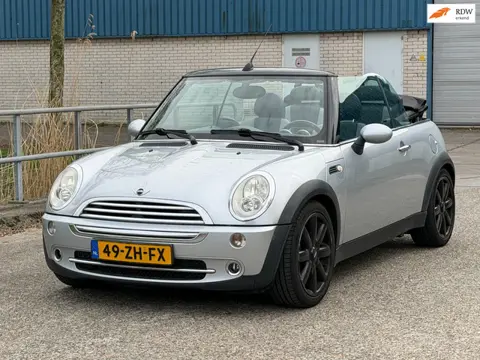Mini Mini Cabrio 1.6 Cooper Sidewalk Cabrio Recaro Leer! Airco! NAVI! 1 jaar APK!