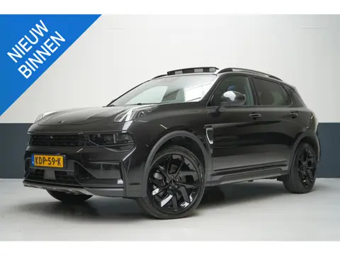 Lynk & Co 01 1.5 | Zwart optiek | Panoramadak | Navigatie | Memory | Apple CarPlay