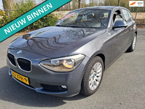 BMW 1-serie 116i Business NETTE AUTO RIJDT EN SCHAKELT GOED