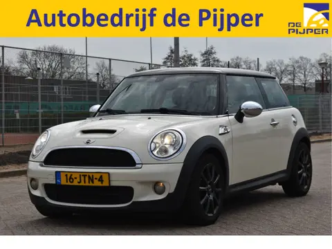MINI Mini 1.6 Cooper S Chili 170 pk Bi-Tone | NL-Auto | Stoelverwarming | Leder | Navigatie | Xenon/