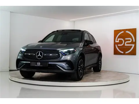 Mercedes-Benz GLC 300e 4MATIC AMG 313PK | Pano | Burmester | Memory | Sfeer | Trekhaak | 12 MND Gara