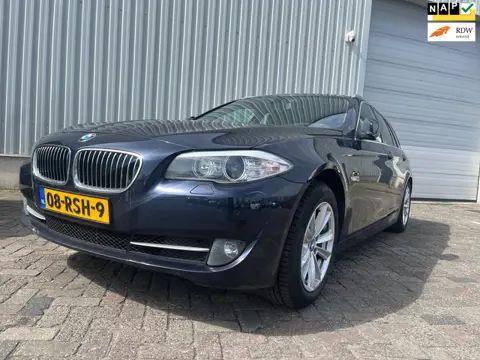 BMW 5-serie Touring 520d - Start Niet - Schade