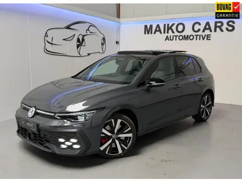 Volkswagen Golf 1.5 GTE 272 PK|IQ.LIGHT|PANORAMADAK|LED MATRIX|Trekhaak Elektrisch