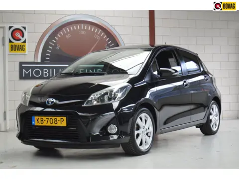 Toyota Yaris 1.5 Full Hybrid Dynamic, All-season, DEALERONDERH, TOPSTAAT! STOELVERWARMING