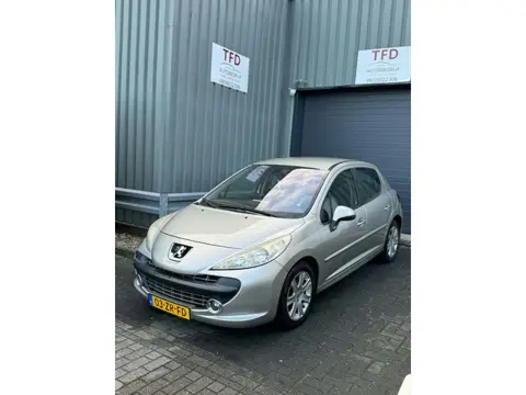 Peugeot 207 1.6 VTi XS