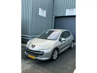 Peugeot 207 1.6 VTi XS