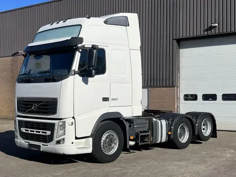 Volvo FH 520 / Only 141.443 km !! / 6x2 / 4 seats !! / Leswagen-Teaching truck / Hubreduction HT1314