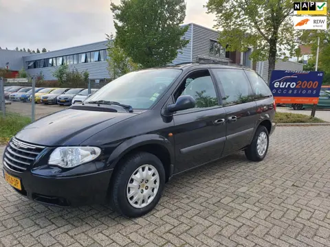 Chrysler Voyager 2.4i SE Luxe - 7 PERSOONS