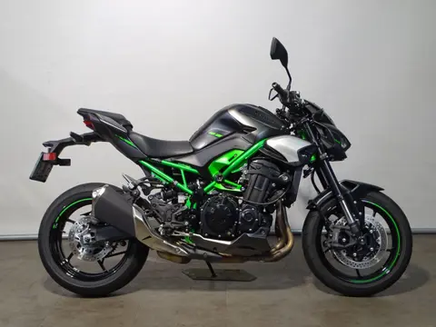 Kawasaki Z 900 (bj 2025)