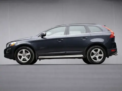 Volvo XC60 2.0T R-Design Sport (CLIMATE,CRUISE,PDC,LEDER,STOELVERWARMING,TREKHAAK,SPORTSTOELEN,LM VE