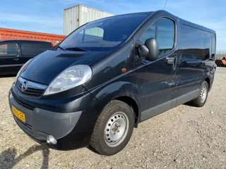 Opel Vivaro 2011 * 2.5 CDTI L1H1 * APK * EURO 5 * AUTOMAAT *