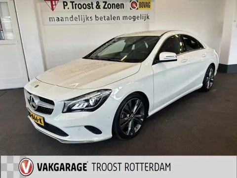 Mercedes-Benz CLA-Klasse 180 Business Solution | Cruise control | Climate control | Achteruitrijcame