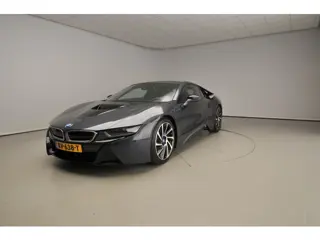BMW i8 Coupé Automaat / Leder / LED / Driving assist / Head-up / Harman-Kardon / Alu wielen 20 inch