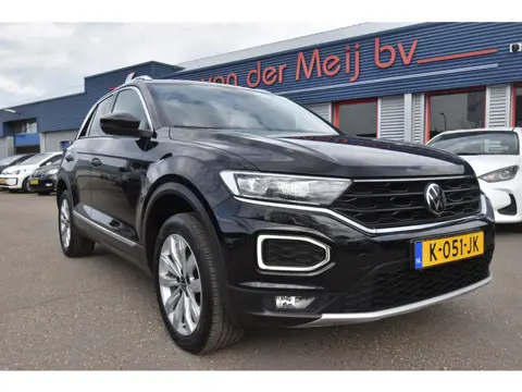 Volkswagen T-Roc 1.5 TSI Sport , TREKHAAK , VIRTUAL COCKPIT , A UITRIJ CAM , LED KOPL , PDC V+A ,