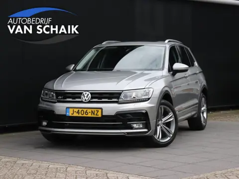 Volkswagen Tiguan 2.0 TSI 4Motion Highline | DSG | PANO-DAK | TREKHAAK | CAMERA | STOEL/STUURVERW. |