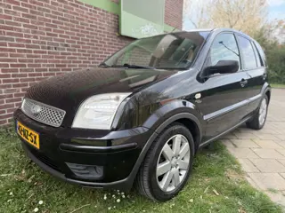 Ford Fusion 1.6-16V Fusion+ (bj 2004)