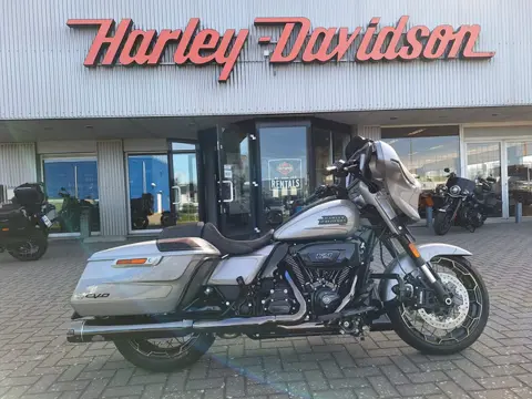 Harley-Davidson FLHXSE CVO Street Glide (bj 2023)
