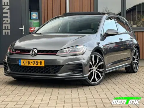 VOLKSWAGEN GOLF 2.0 TSI GTI DSG Pano Camera Carplay